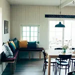 Kjerringoy Rorbusenter 3*