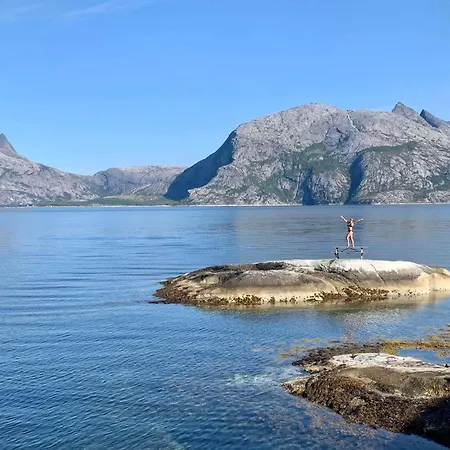 Ξενοδοχείο Kjerringoy Rorbusenter 3*