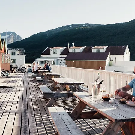 Ξενοδοχείο Kjerringoy Rorbusenter Μπόντο