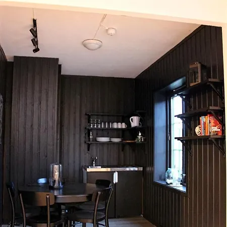 Hotel Kjerringoy Rorbusenter 3*