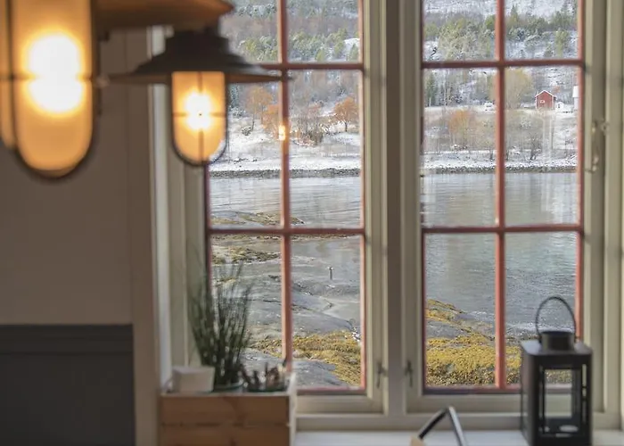 Kjerringoy Rorbusenter Hotell